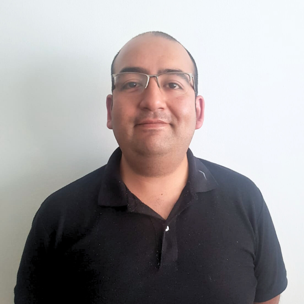 Víctor Bustamante